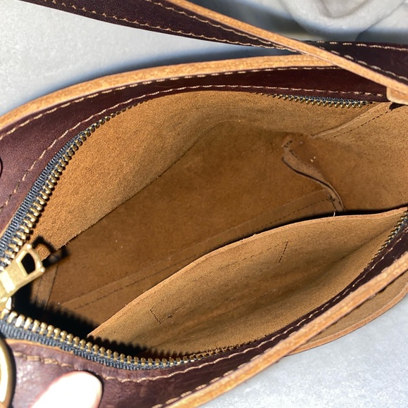 Portland Leather Goods Triangle Shoulder Bag Purse Grizzly - Picture 4 of 8